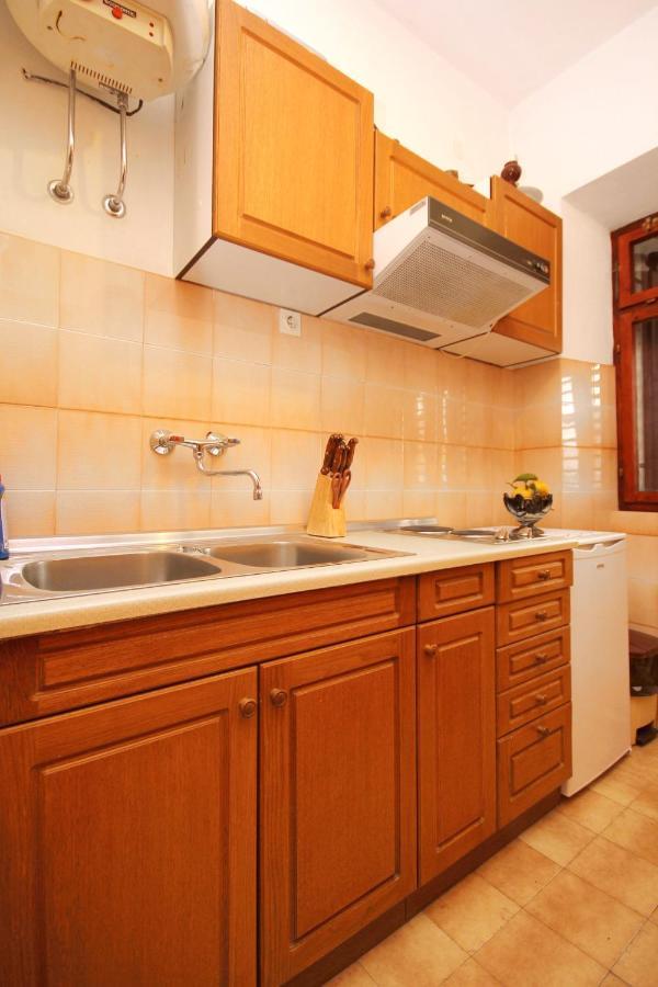 Apartments And Rooms By The Sea Racisce, Korcula - 4341 Exterior photo